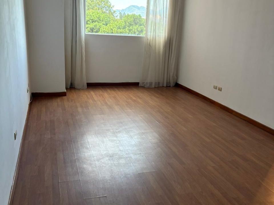 WhatsApp Image 2025-12-05 at 11.33.59 AM (1)