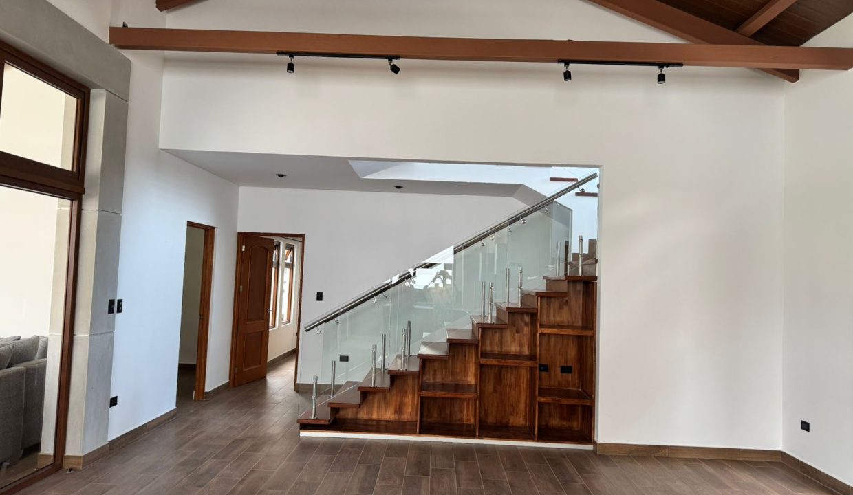 WhatsApp Image 2025-10-13 at 10.39.51 AM (1)