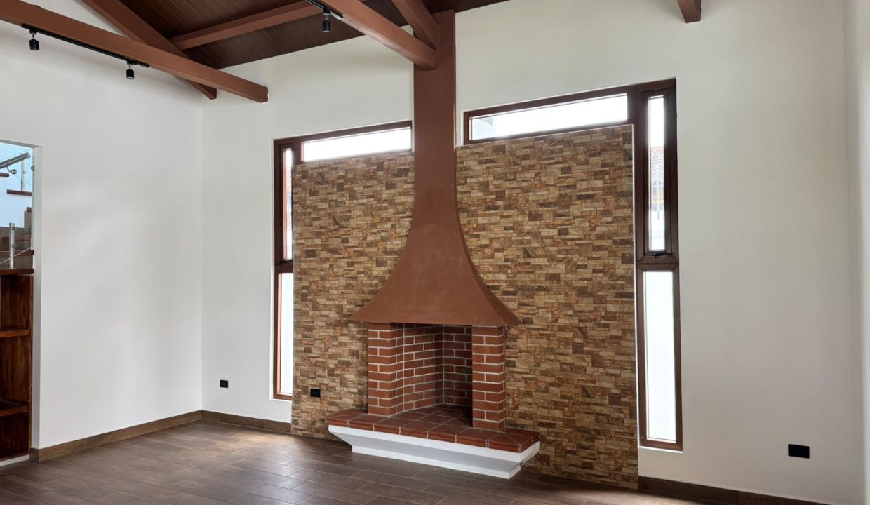 WhatsApp Image 2025-10-13 at 10.39.51 AM (2)