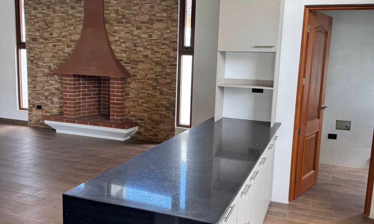 WhatsApp Image 2025-10-13 at 10.39.51 AM (3)