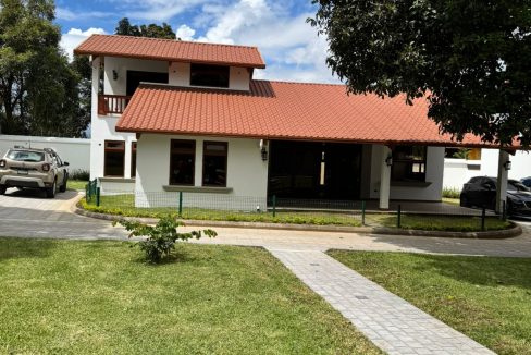 WhatsApp Image 2025-10-13 at 10.39.56 AM (1)