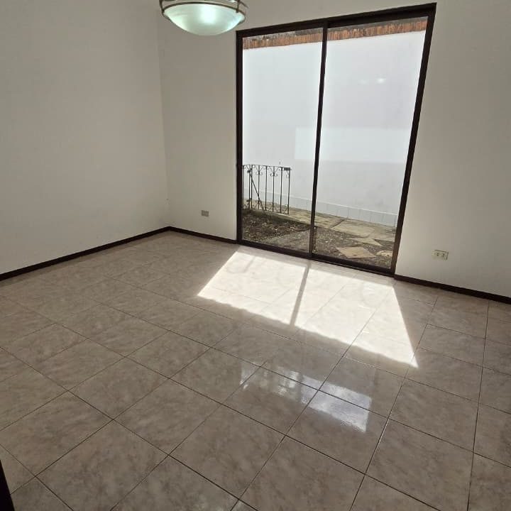 WhatsApp Image 2025-12-22 at 12.11.27 PM (2)